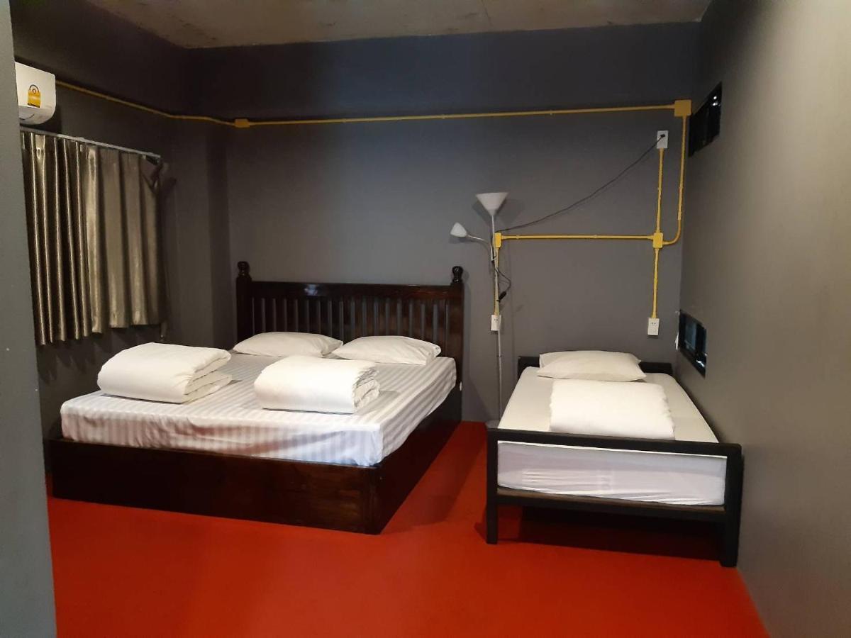 248 Street Hostel Chiang Mai Exterior photo